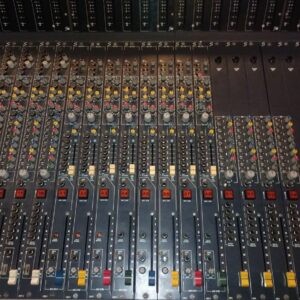 Console son analogique 18 voies