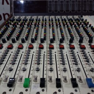 Console son analogique 12 voies