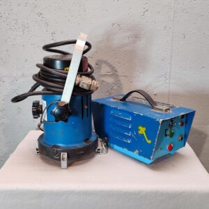 Fresnel Luxarc HMI 200w avec ballast.