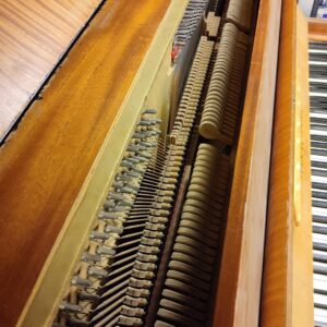 Piano droit