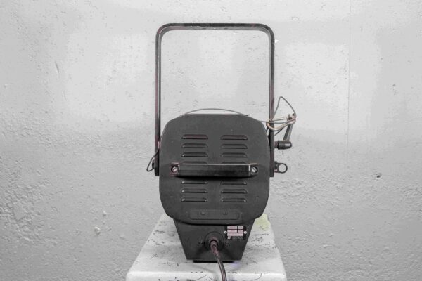 Découpe Robert Juliat 714 2kW – Image 2